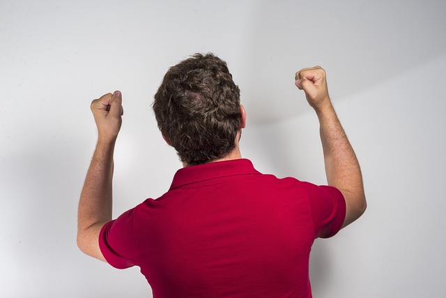 IFFHS（国际足球历史和统计联合会）公布了其评选的2024年最佳俱乐部，皇马成功当选。在已经过去的2024年，皇马先后获得西超杯、西甲、欧冠、欧超杯和洲际杯冠军。.